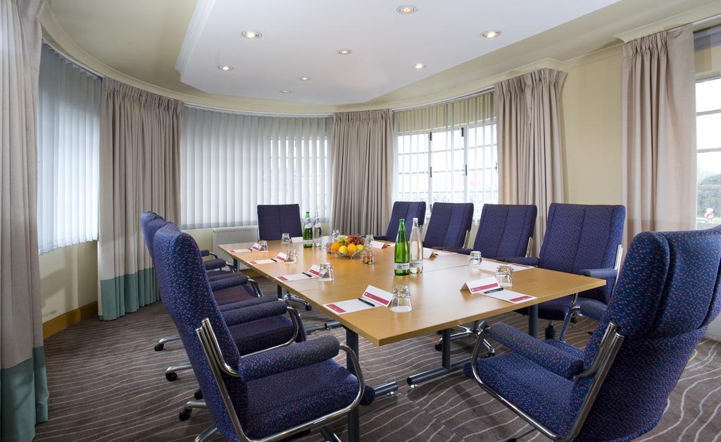 האטפילד Ramada Hatfield מראה חיצוני תמונה