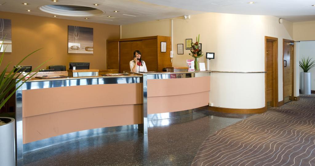 האטפילד Ramada Hatfield מראה חיצוני תמונה